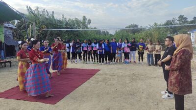 Disambut Tarian, AST-RITA Resmikan Lapangan Volly Ball Sibaliparriq