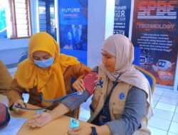Puskesmas Banggae I Gelar Skrining Penyakit Tidak Menular di Kantor Kominfo Majene.