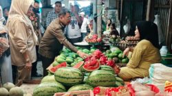 Bupati dan Wakil Bupati Majene Lakukan Sidak ke Pasar,Pastikan Harga Bahan Pokok Stabil dan Daya Beli Warga Terjaga