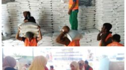 Pemkab Majene dan Bulog Gelar Gerakan Pangan Murah Sambut Hari Jadi ke-481 dan HUT RI ke-81.