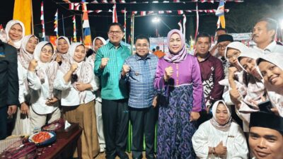 Bupati Majene Hadir Di Tengah Kegembiraan Malam Pesta Rakyat,HUT ke-81 RI di Pamboang,